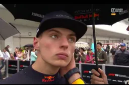 Verstappen voor de camera van Ziggo na kwalificatie Japan