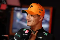 Norris brinca sobre incidente com Perez: "Tinha tudo planejado"
