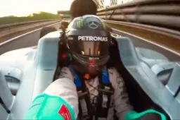 Video: Rosberg neemt een selfie tijdens allerlaatste ronde in zijn W07 Hybrid!