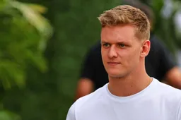 Ook Schumacher uit kritiek op Drive to Survive: 'Dat zou zinvoller zijn'