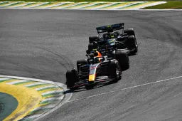 Welk team kan Red Bull van Verstappen meest uitdagen in '24? 'Mercedes'