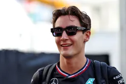 Russell wil met Verstappen vechten om de zege: 'Waarom niet?'