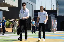 Wolff: 'Si Lewis o George no pueden conducir, Mick conduce, no hay discusión'