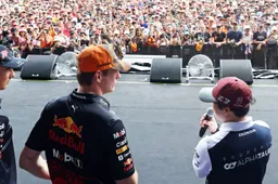 Pilotos da Red Bull e da AlphaTauri competem como entregadores de encomendas