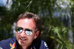 Christian Horner heeft onderscheiding gekregen van Cranfield University