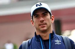Latifi elogia a estreia de De Vries: "Fiquei extremamente impressionado"