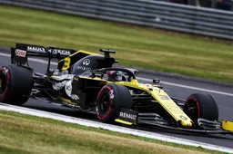 Ricciardo wil morgen poging wagen op Vettel: "Ik zit immers op de schone kant"
