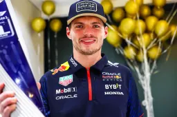 Nederlandse pers lyrisch over Verstappen: 'En dat ondanks een korte nacht'