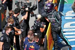 Hamilton after crazy end: "I was strangely relaxed in the last lap"