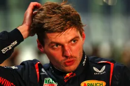 F1 Today | Reaction to Aston Martin's Verstappen bid, plus Oakes interview
