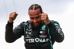 F1 Social Stint | Mercedes celebrates Hamilton's birthday in a beautiful way