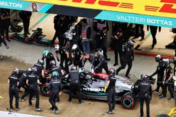 Hamilton zonder zorgen op de startgrid: Mercedes vervangt onderdelen achtervleugel