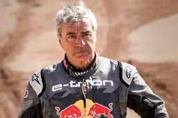 Sainz sr. sustains two broken vertebrae from heavy crash in Dakar