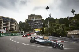 Hamilton: "We begrijpen nu waarom onze hypersoft banden niet lang meegingen"