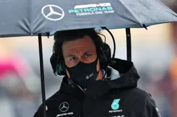 Sportieve Wolff niet optimistisch over start Grand Prix
