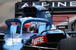 Eerste beelden van de nieuwe A521 tijdens de filmdag van Ocon en Alpine