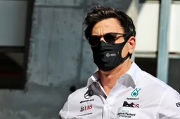 Wolff vindt dat Mercedes meer pech had dan Red Bull: "In Baku konden we winnen"