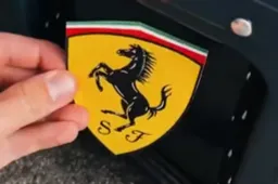 Ferrari deixa lembrança para a Red Bull, e a equipe austríaca responde