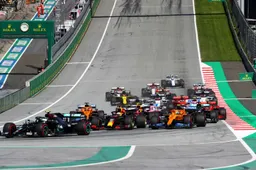 Doornbos loopt weg na uitvallen Verstappen: ''Ze kwamen op het verkeerde moment''
