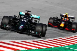 Mercedes legt uit hoe ze Verstappen onschadelijk maakten: "Wilden hem dwingen"