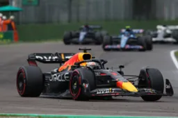 Verstappen vol verbazing: 'Ik had nog nooit zoiets gezien'