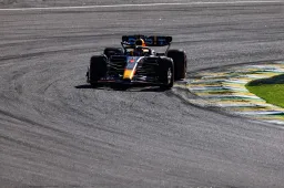 Red flag after starting crash: three drivers retire after one lap!