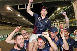 Abu Dhabi 2021: Das legendäre Duell zwischen Hamilton und Verstappen