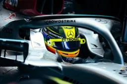 Hamilton komt voor het eerst in 2023 in actie namens Mercedes
