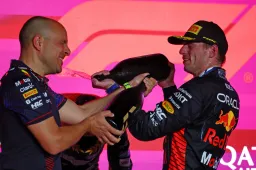 Verstappen lacht met GP: ‘Daarom hebben we zo’n geweldige relatie’