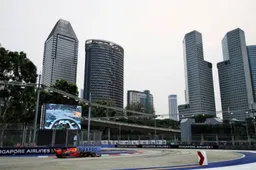 FP1 report - Max Verstappen fastest in Singapore as Valtteri Bottas crashes out