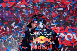 F1 WK-stand constructeurs | Red Bull loopt verder weg, McLaren naar P4