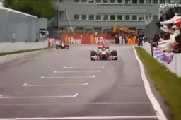 Video: De legendarische overwinning van Button in Canada 2011