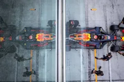 De Red Bull RB15 wordt als allerlaatste wagen gepresenteerd