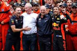 Marko verrät: Red Bull Racing hat Ricciardo ein Angebot gemacht, über das er nachdenken kann.