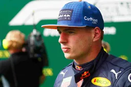 Verstappen lacht: "Beetje driften, mooi toch?"