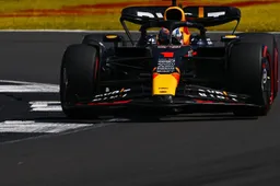 Uitslag VT1 | Verstappen snelste in Groot-Brittannië, Albon knap derde