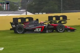 F2 Sprintrennen | Crawford gewinnt in Österreich