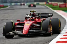 Sainz zag Leclerc dichtbij niveau Verstappen komen: 'Ik ben realistisch'
