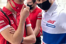Haas push the boundaries: Colours of Russian flag also visible on Haas F1 shirt