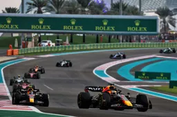 Hamilton, Alonso e Verstappen terminam nos três primeiros lugares com a maioria das ultrapassagens