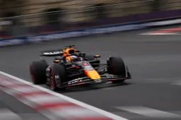 Uitslag kwalificatie Baku | Leclerc op pole, Verstappen slechts P6