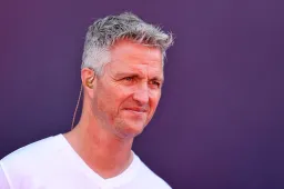 Ralf Schumacher révèle qu'il a une relation homosexuelle