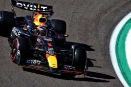 Verstappen moet tot het uiterste gaan voor zege met fotofinish in Imola