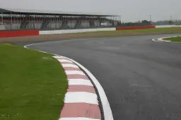Verstappen en Norris gaan het gevecht opnieuw aan in Silverstone