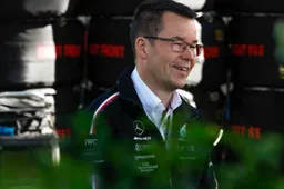 Le chef de Mercedes quitte l'écurie de F1 avec effet immédiat après des années de bons et loyaux services