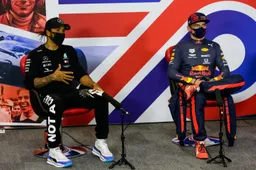 Villeneuve geeft advies aan Verstappen: "Niet alleen op de baan Hamilton verslaan"