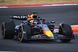 Verstappen rijdt ouderwets dominant naar sprintrace-zege in Austin!