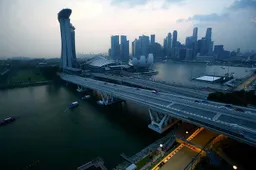 Uitslag VT2 Grand Prix Singapore: Rosberg P1, Max P3!