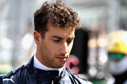 Ricciardo: Vettel verdient het niet om op het podium te staan!