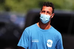 Ricciardo denkt terug aan duel met 'F1-god': 'Krijg gewoon weer kippenvel'